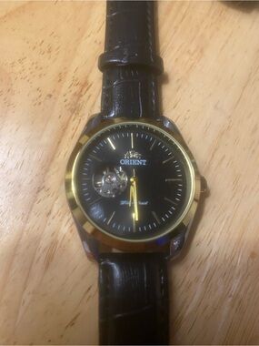 New Men's Black Dial Orient Automatic Watch with Gold Accents
